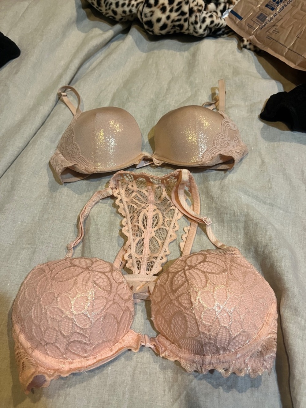 Victoria's Secret Shimmer Lace Push-Up Bras in Blush Pink/peach